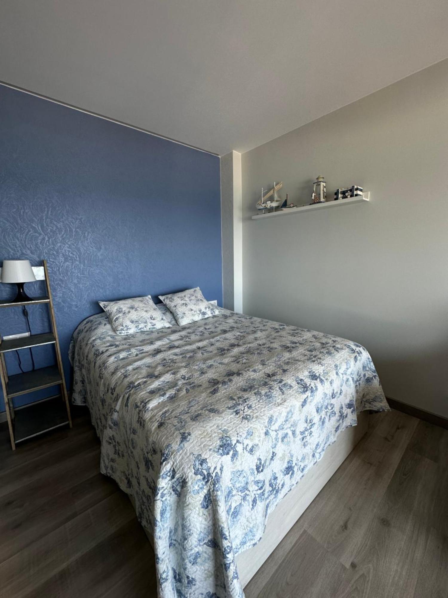 Estudio Con Impresionantes Vistas Al Mar Blanes Exteriör bild