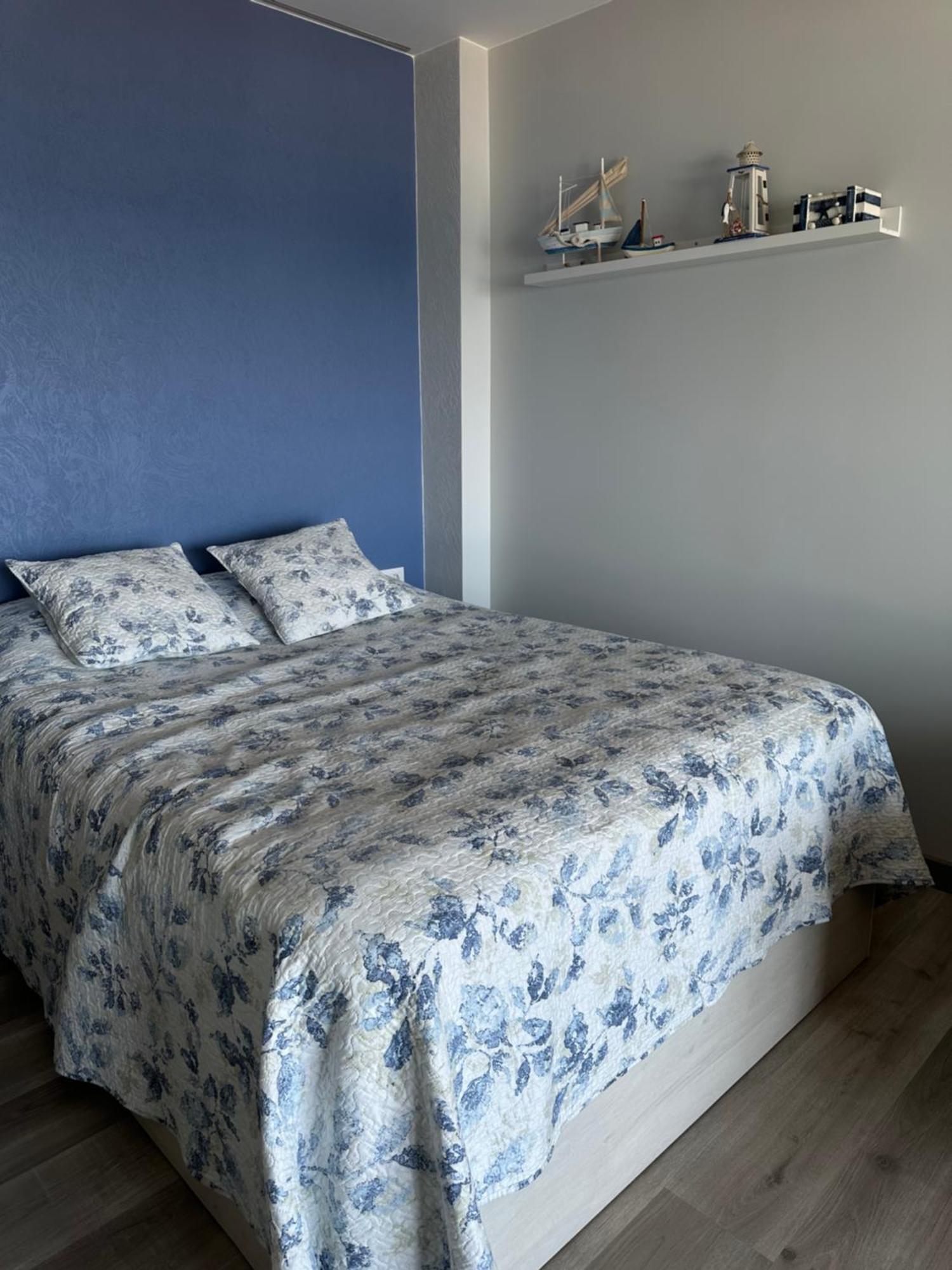 Estudio Con Impresionantes Vistas Al Mar Blanes Exteriör bild